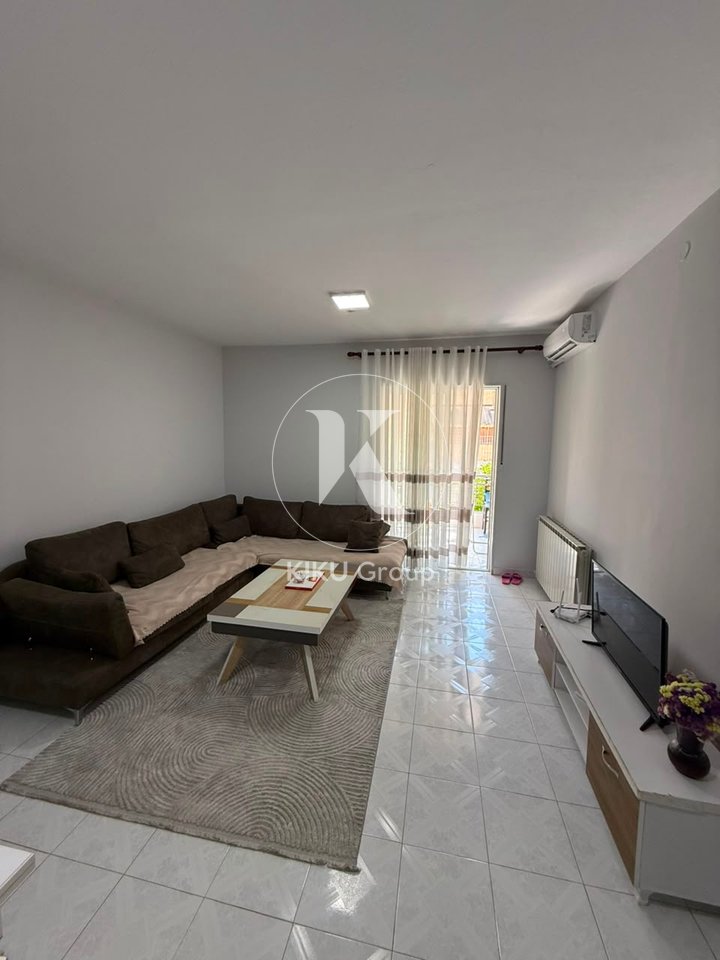 Appartamento 2+1+2 in Affitto – Komuna e Parisit