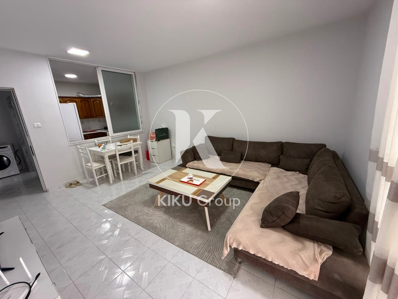 Appartamento 2+1+2 in Affitto – Komuna e Parisit