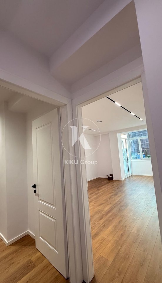 Shitet Apartament 1+1 në Rrugën Muhamet Gjollesha (21 Dhjetori) – Tiranë