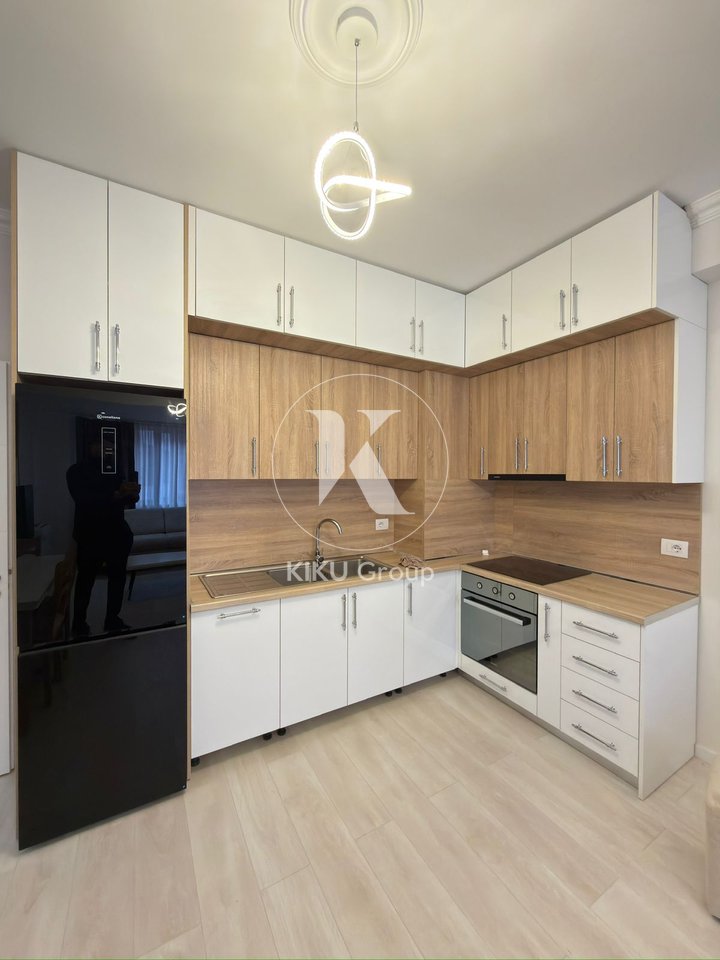 Apartament per qera 2+1+ parking në Astir tek Rezidenca Urban Gate