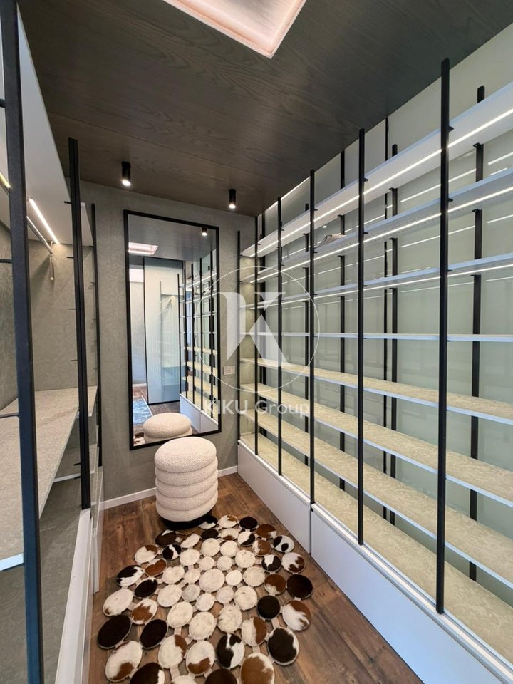 Shitet apartament 2+1 + 2 tualete Ambassador 3, prane stadiumit air albania