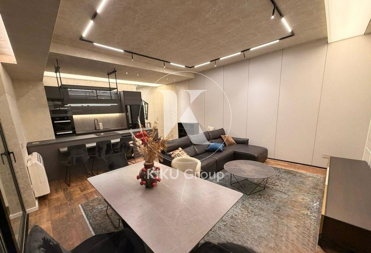 Shitet apartament 2+1 + 2 tualete Ambassador 3, prane stadiumit air albania