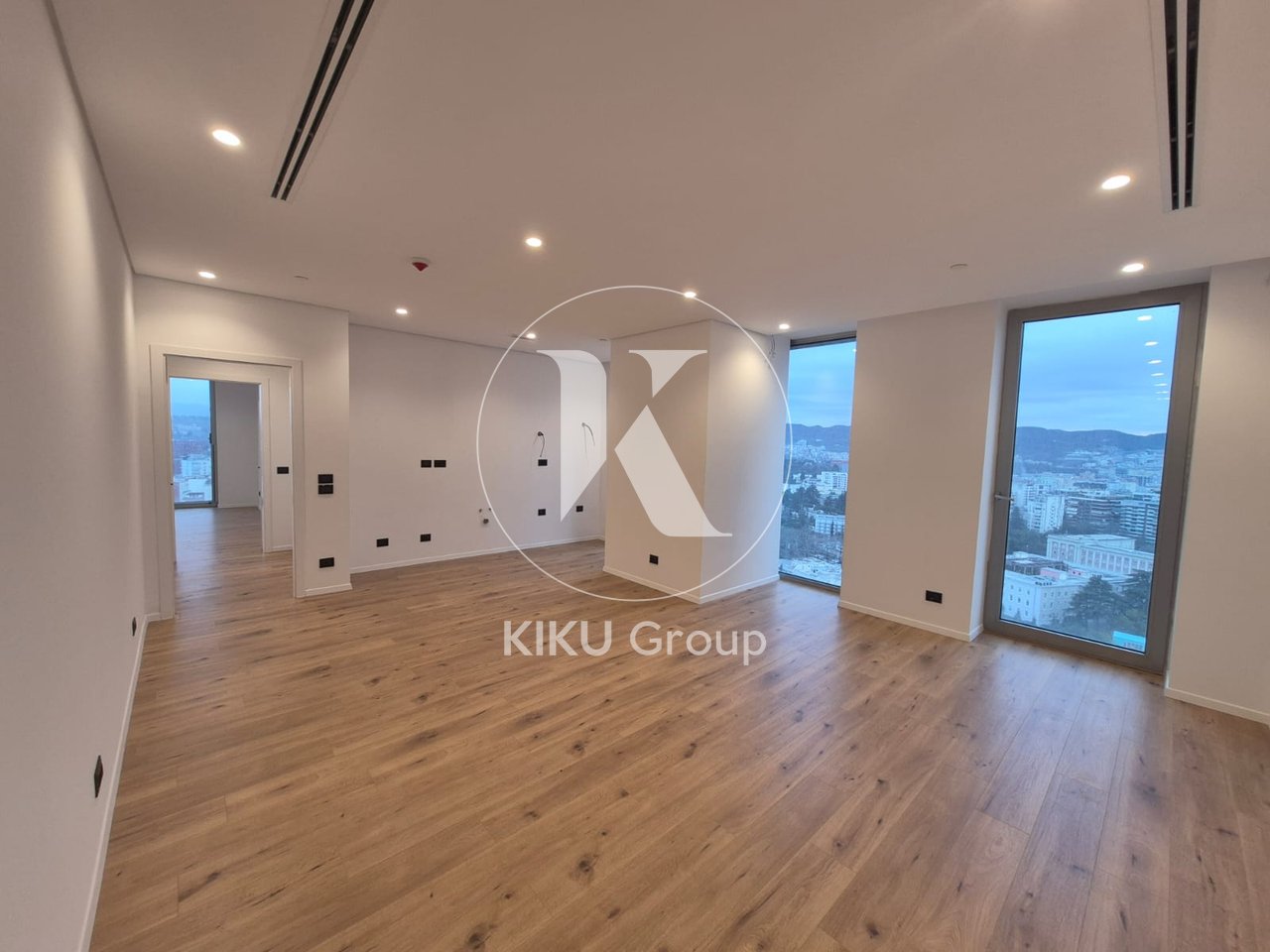 ✨ Ambjent për zyra me qira – Downtown One ✨