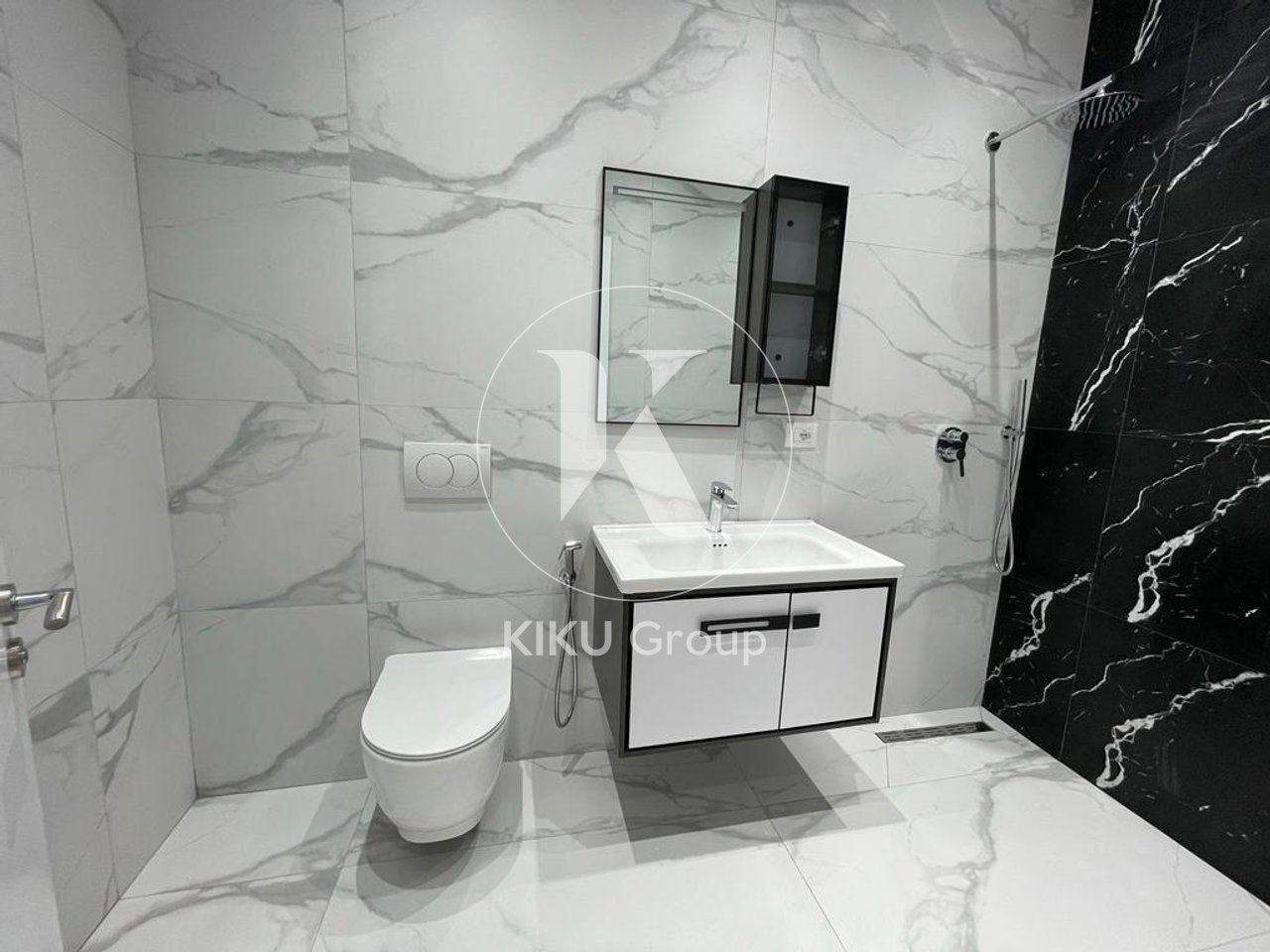 🏠 Jepet Apartament me Qira – Komuna e Parisit