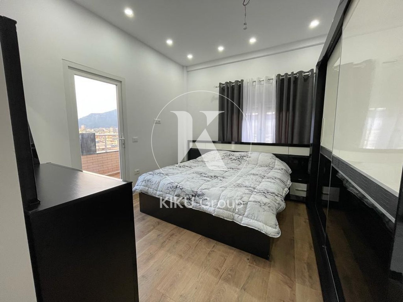 🏠 Jepet Apartament me Qira – Komuna e Parisit