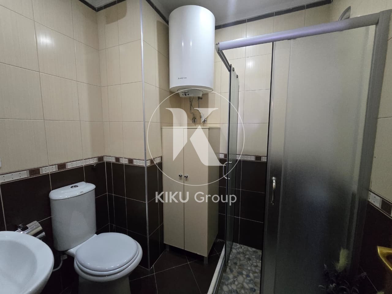 🏡 Jepet me Qera Apartament 2+1+2 – Rruga e Dibrës