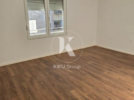 🏡 SHITET APARTAMENT 1+1 – RR. KONGRESI I MANASTIRIT (PALLATET E FRATARIT)