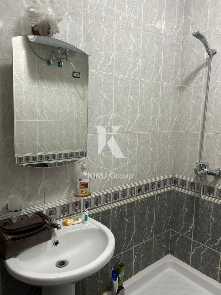 Shitet apartament 3+1+2 në 📍Rruga Nikola Tupe, Bllok.