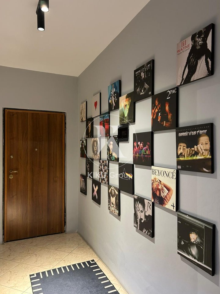 Shitet apartament 3+1+2 në 📍Rruga Nikola Tupe, Bllok.