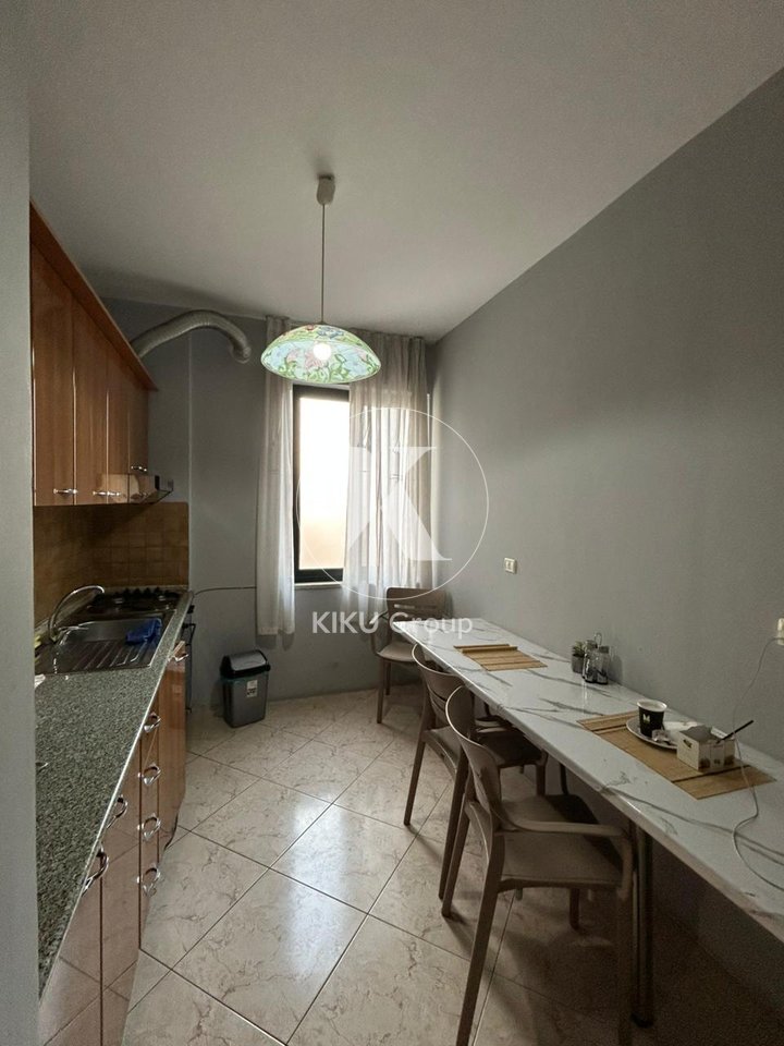 Shitet apartament 3+1+2 në 📍Rruga Nikola Tupe, Bllok.