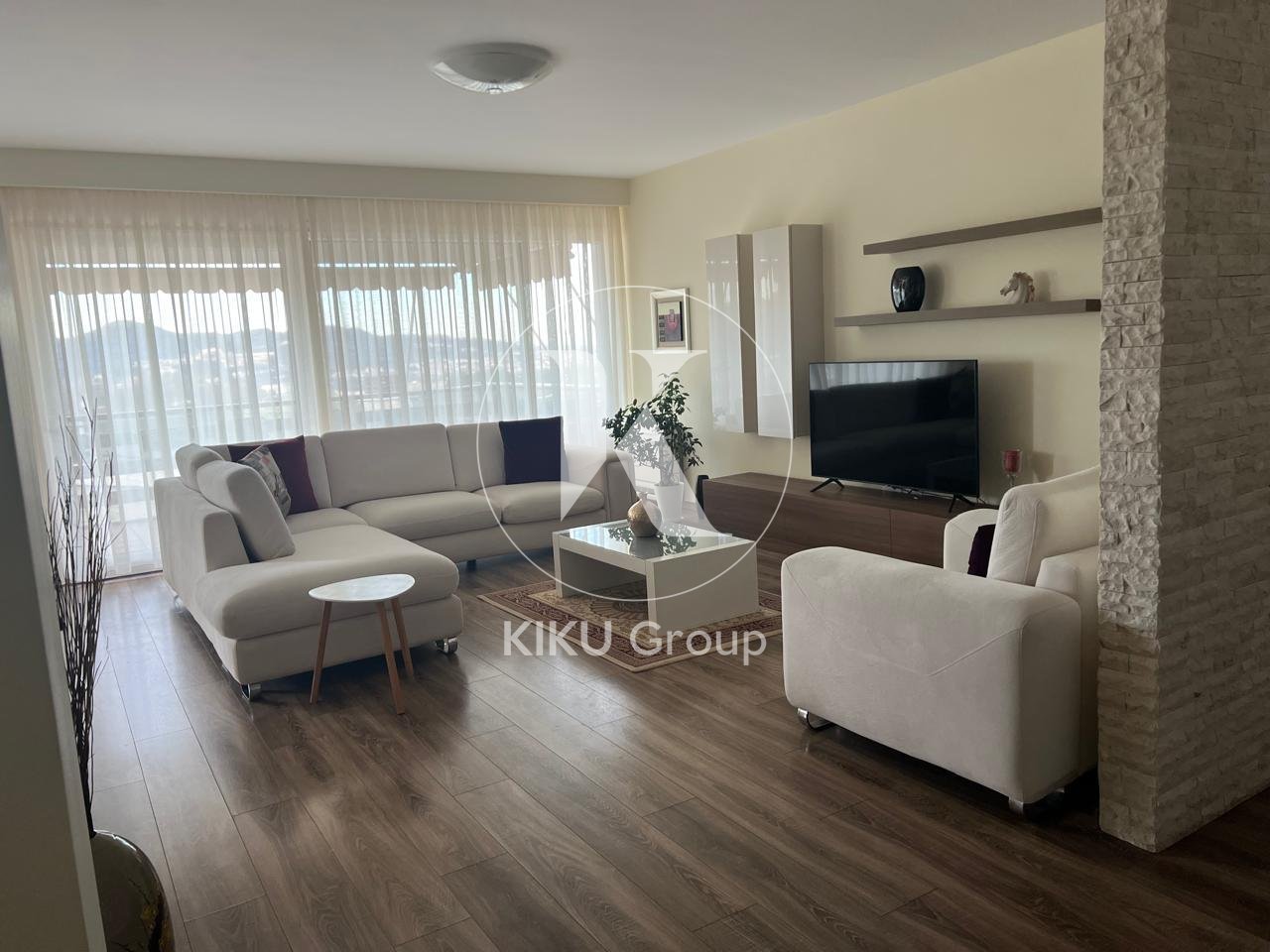 🏡 Jepet me Qira Apartament 2+1+2 + Post Parkimi, Tiranë