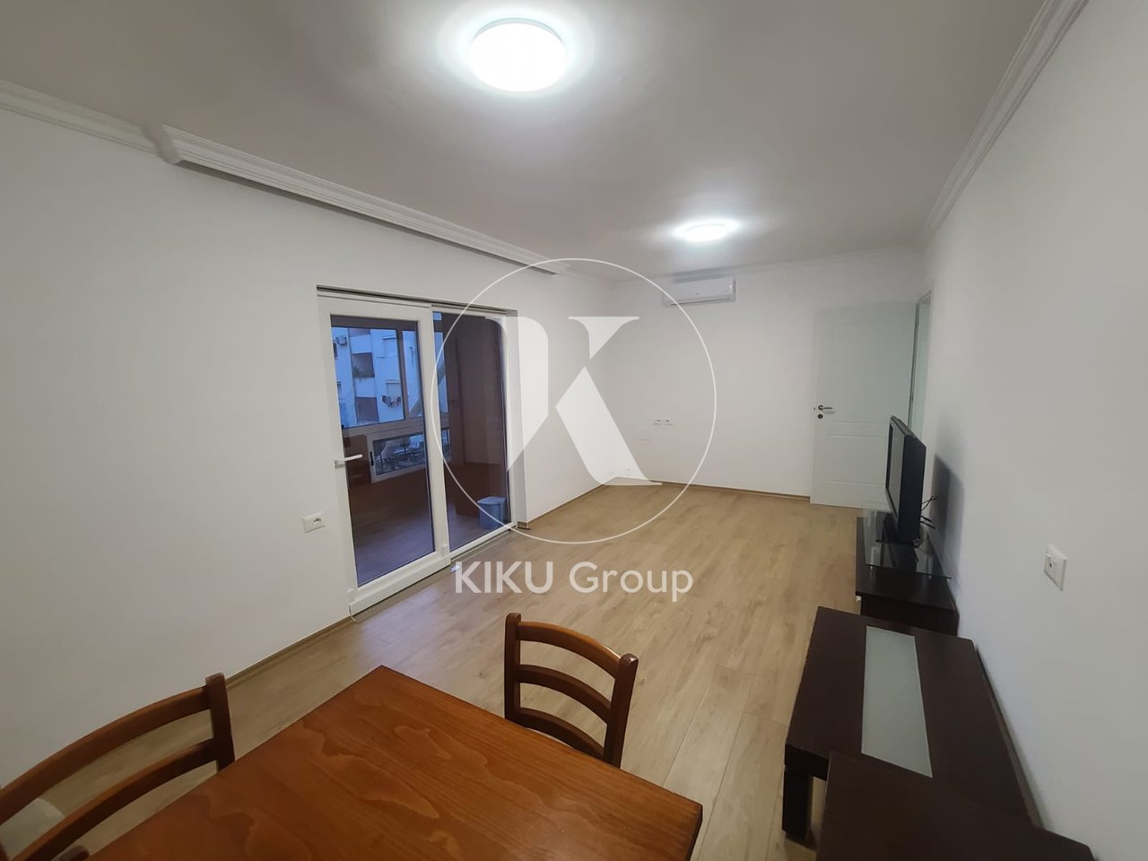 🏢 AMBIENT FOR RENT – CENTER, TIRANA