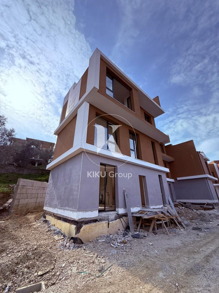 🏡 SHITET VILË 3-KATËSHE ME PISHINË – PRANË LIQENIT TË THATË, TIRANË