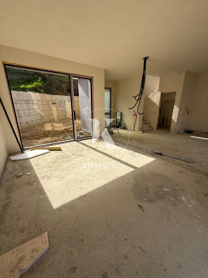 🏡 SHITET VILË 3-KATËSHE ME PISHINË – PRANË LIQENIT TË THATË, TIRANË