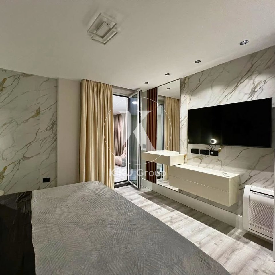 Apartament luksoz 2+1+2 me qira në Bllok