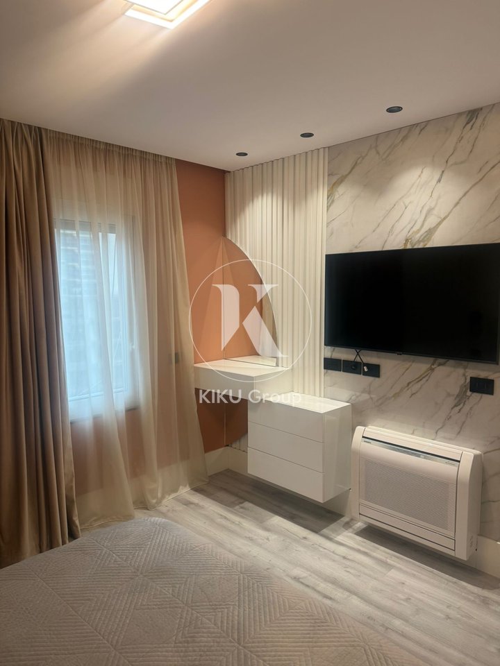 Apartament luksoz 2+1+2 me qira në Bllok