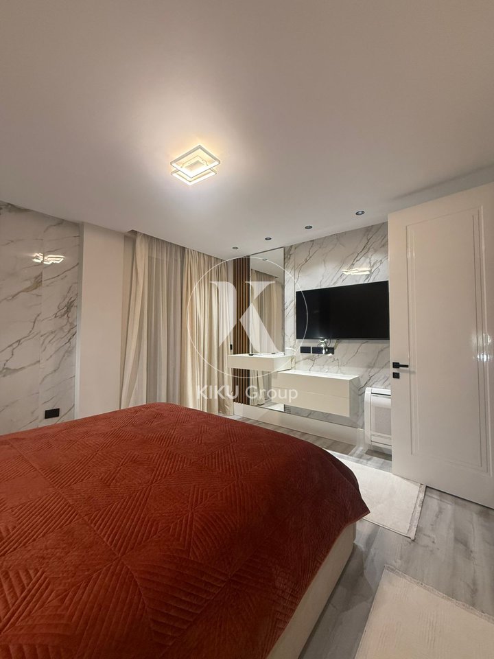 Apartament luksoz 2+1+2 me qira në Bllok