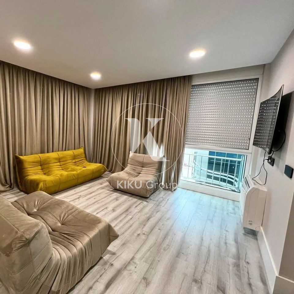 Apartament luksoz 2+1+2 me qira në Bllok