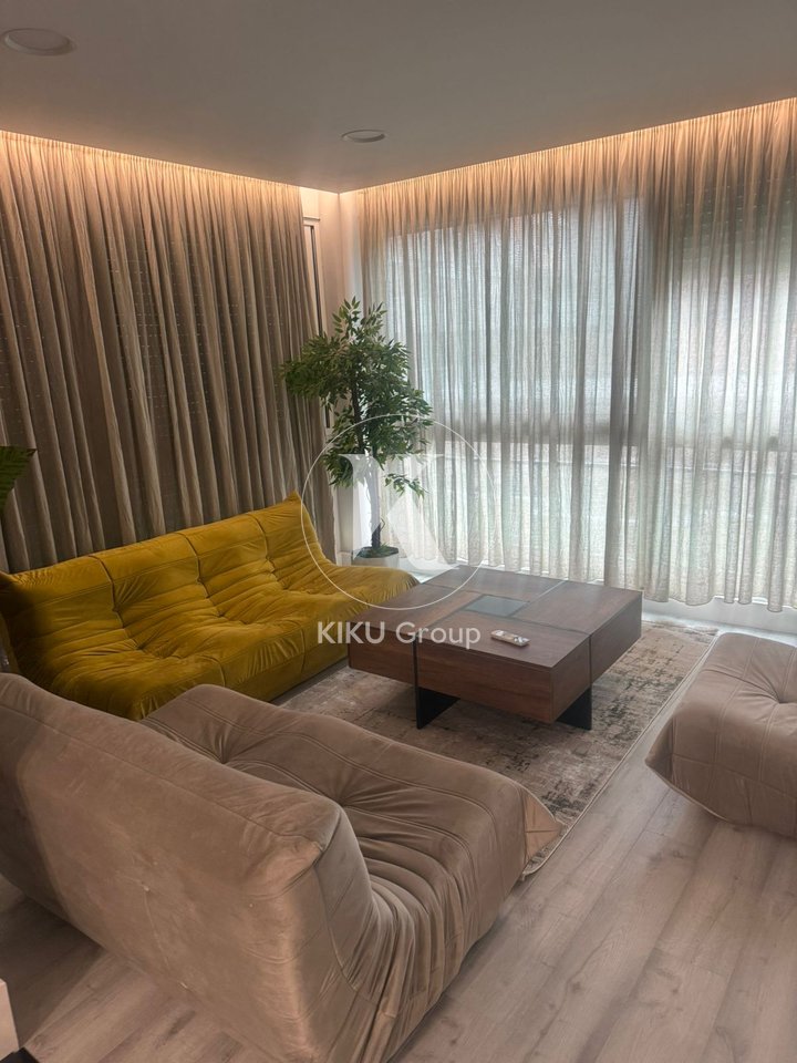 Apartament luksoz 2+1+2 me qira në Bllok