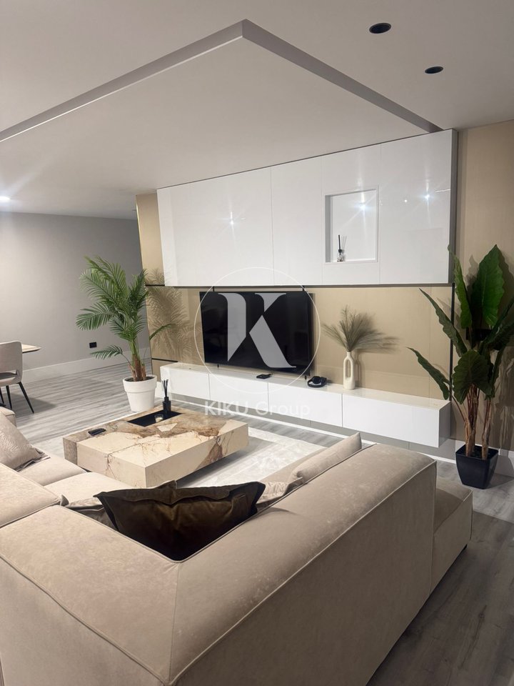 Apartament luksoz 2+1+2 me qira në Bllok