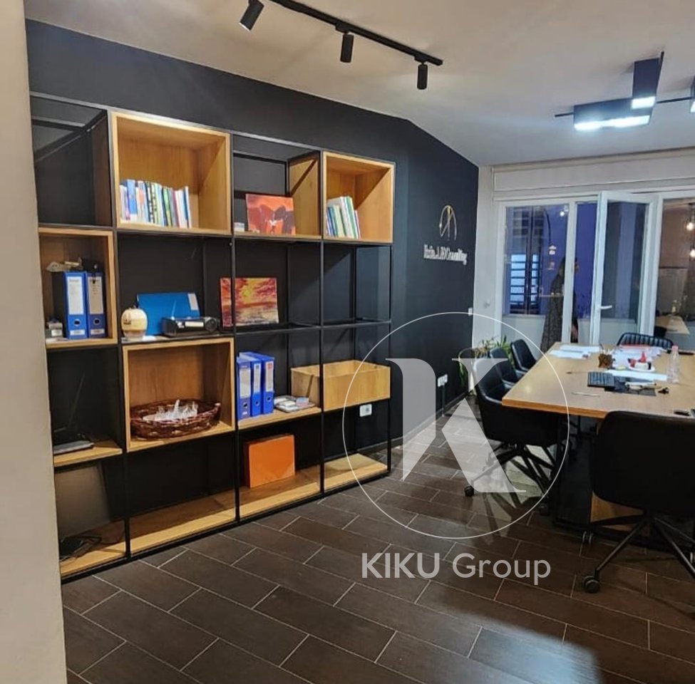 Ambient Zyre 2+1+2 për Qira 📊