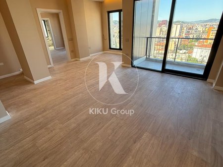 🏢 Ambient për Zyra me Qira – Rruga e Barrikadave