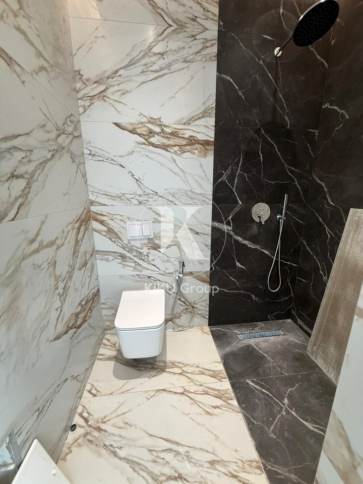 🏢 Ambient për Zyra me Qira – Rruga e Barrikadave