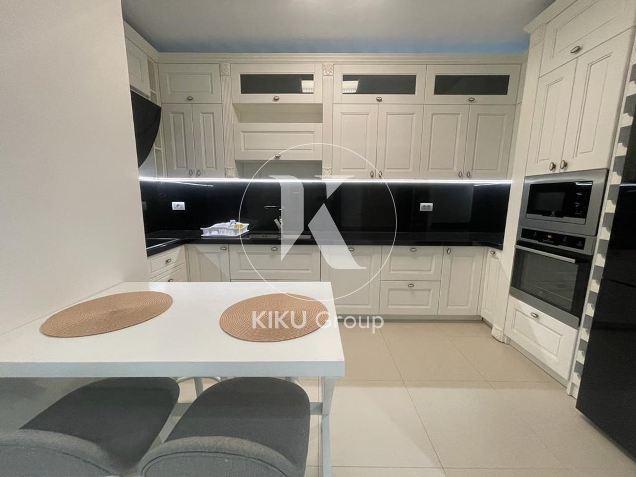 🏡 Jepet me qira apartament 3+1+2 – Liqeni, Ambasador 2