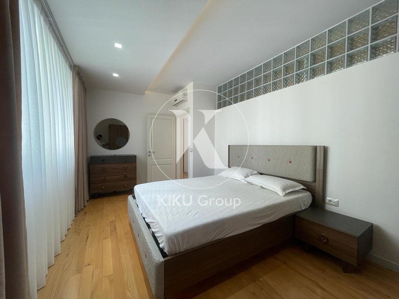 🏡 Jepet me qira apartament 3+1+2 – Liqeni, Ambasador 2