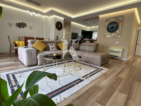 🏡 Super Appartamento 2+1+2 con Veranda in Vendita 🌿