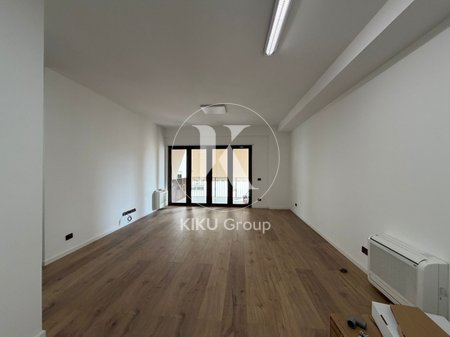 🏢 Ambient për Qira – Zona Garda