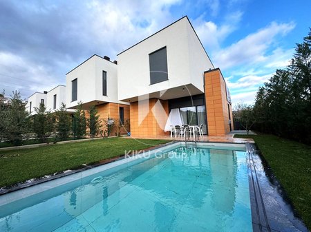 🏡 Luxury Villa for Rent – Olive Grove Residence