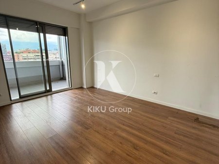 🏢 Ufficio in Affitto – 📍Bllok