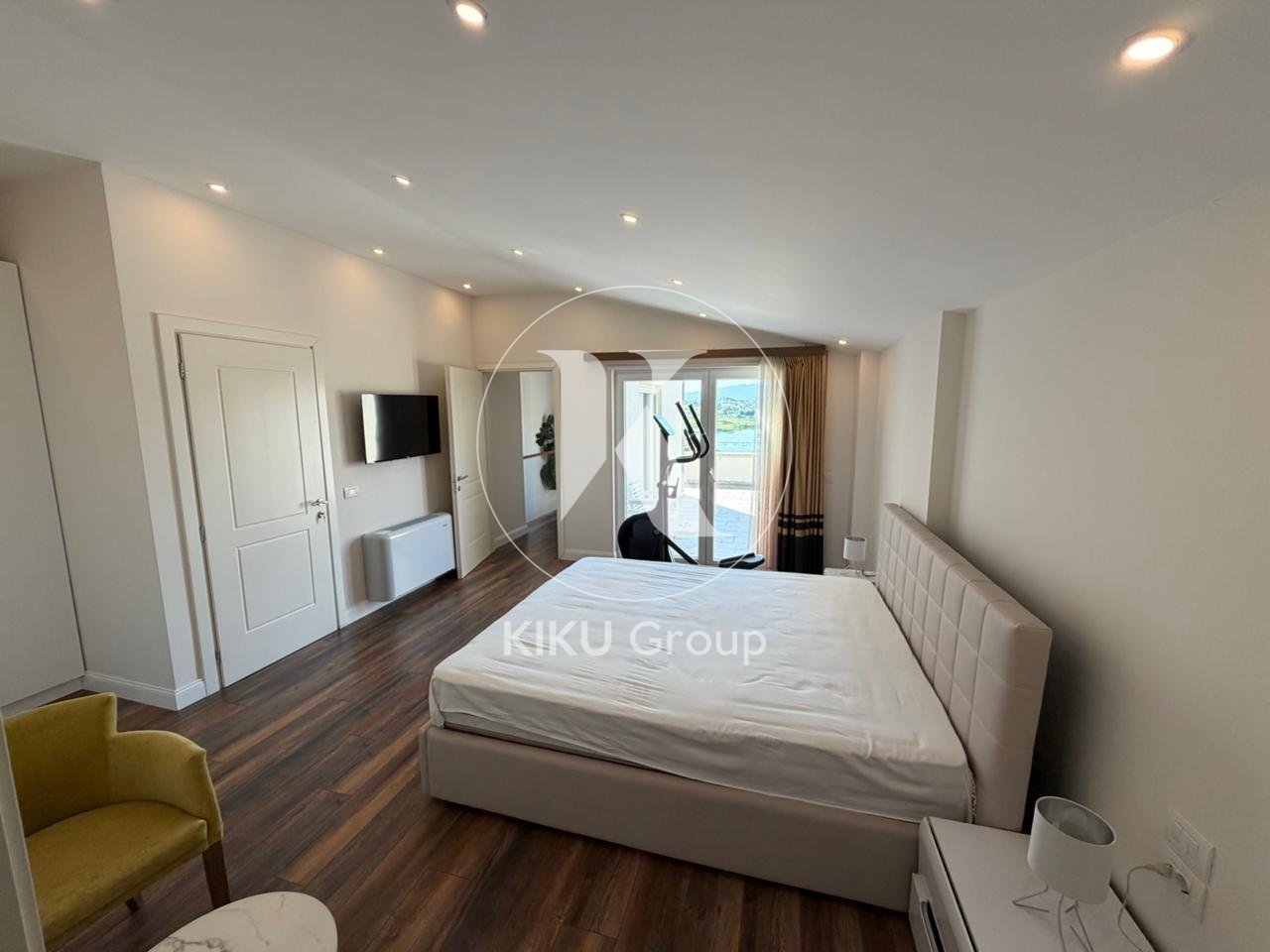🏡LUXURY VILLA FOR RENT WITH LAKE VIEW