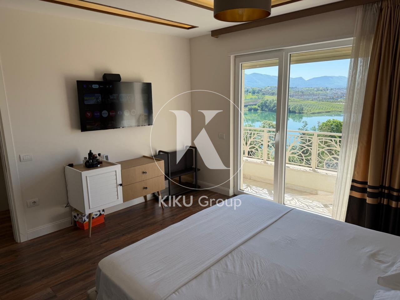 🏡LUXURY VILLA FOR RENT WITH LAKE VIEW
