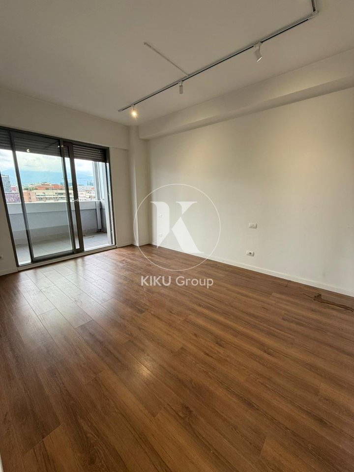 🏢 Ufficio in Affitto – 📍Bllok