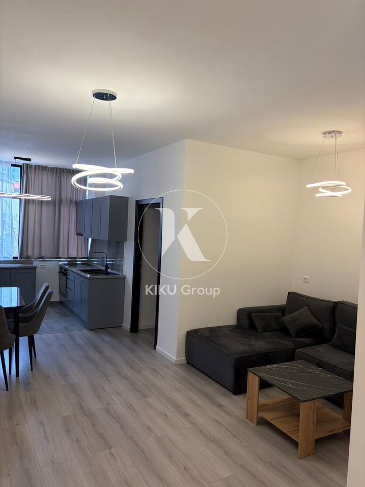APARTAMENT 1+1 ME QERA NË QENDËR