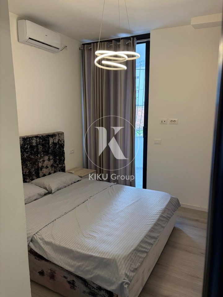APARTAMENT 1+1 ME QERA NË QENDËR