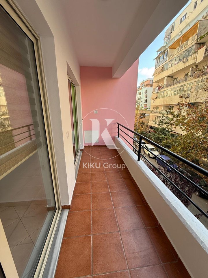 2+1 apartment for sale in Yzberisht, near Eco Market