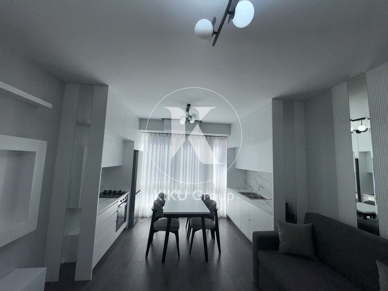 Jepet me qera apartament 2+1 me post parkimi te zona e Stacionit të Trenit