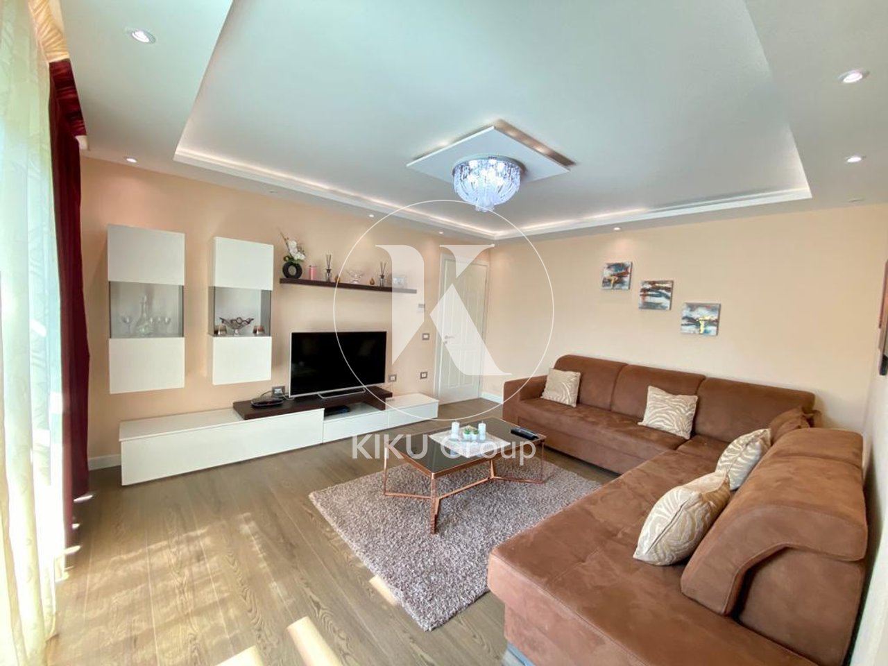 Apartament 3+1+2+POST PARKIMI me Verandë me Qira – Liqeni i Thatë