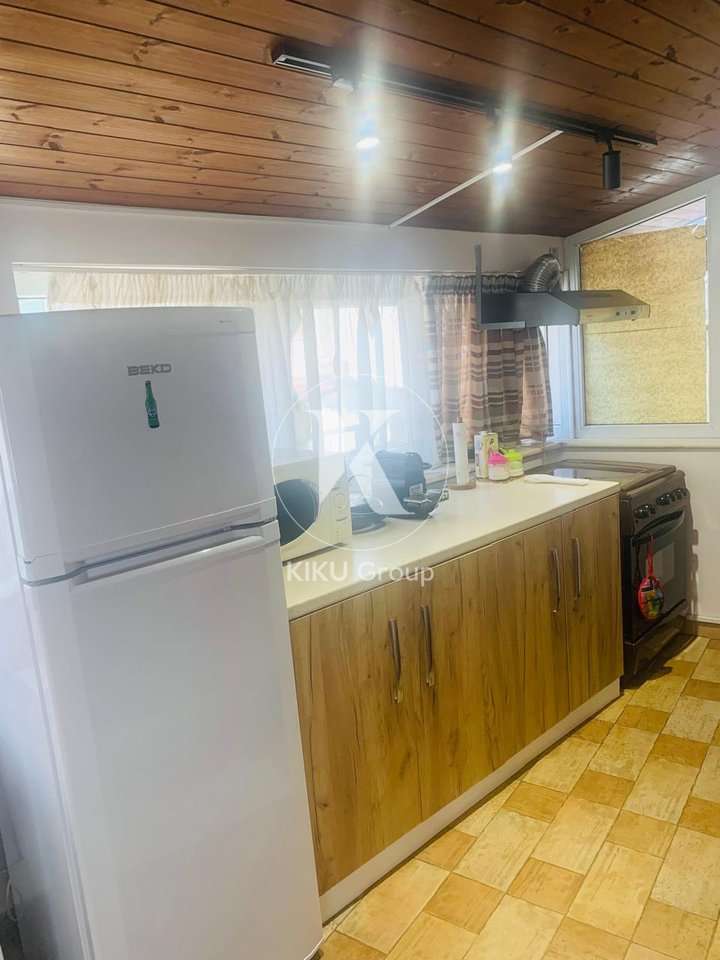 Garsoniere me Qira pranë Kishës Katolike