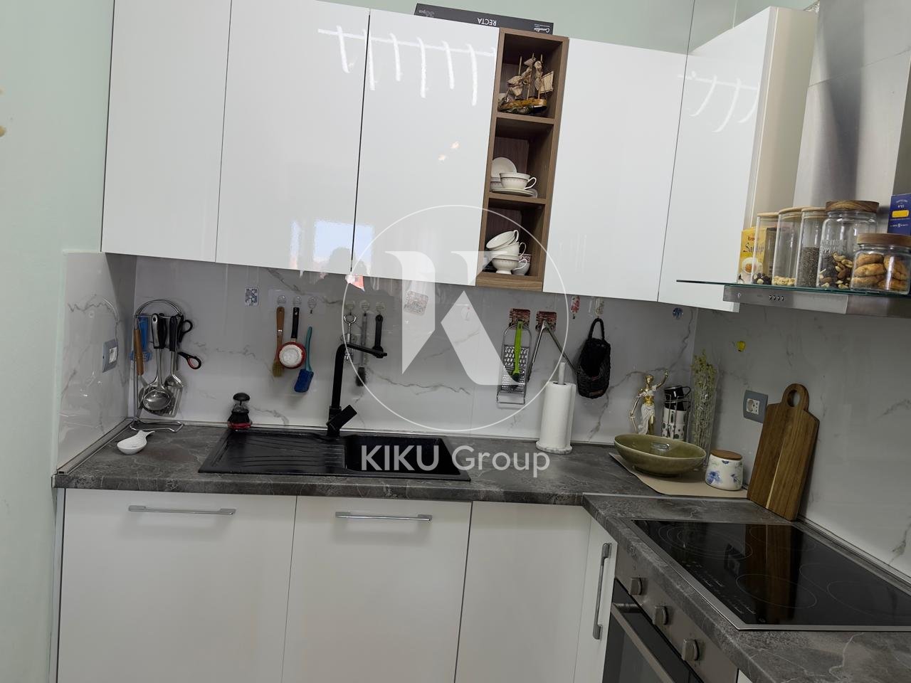 Apartament 2+1+2 me Post Parkimi me Qira në Yzberisht