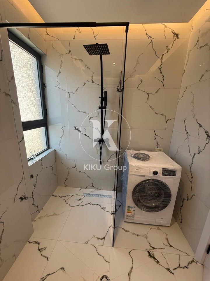 Shitet apartament 2+1+2 te Pallati me Shigjeta.