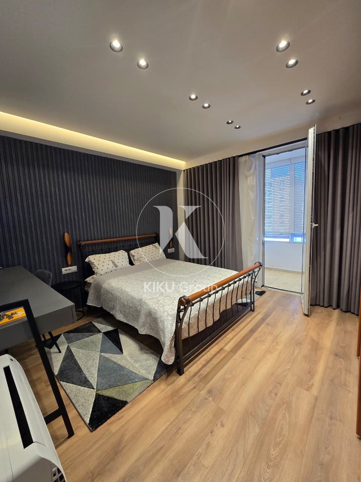 Apartament 3+1+2 me Depo me Qira – Kisha Katolike, Rruga e Kavajës