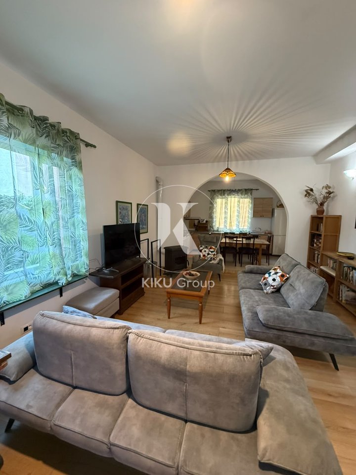 Casa privata 3+1+2 in affitto in Via Pjetër Budi