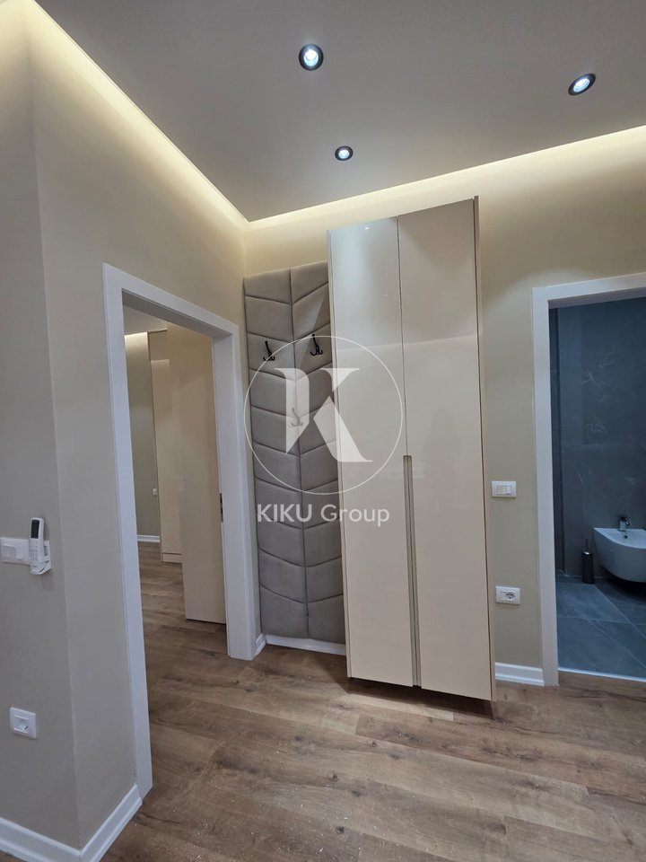 Apartament 1+1 me Qira – Rruga 5 Maji, pranë Conad
