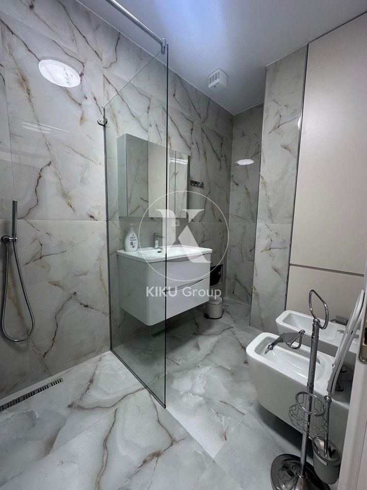 Apartament me Qera prane Kryqezimit te Rruges se Elbasanit