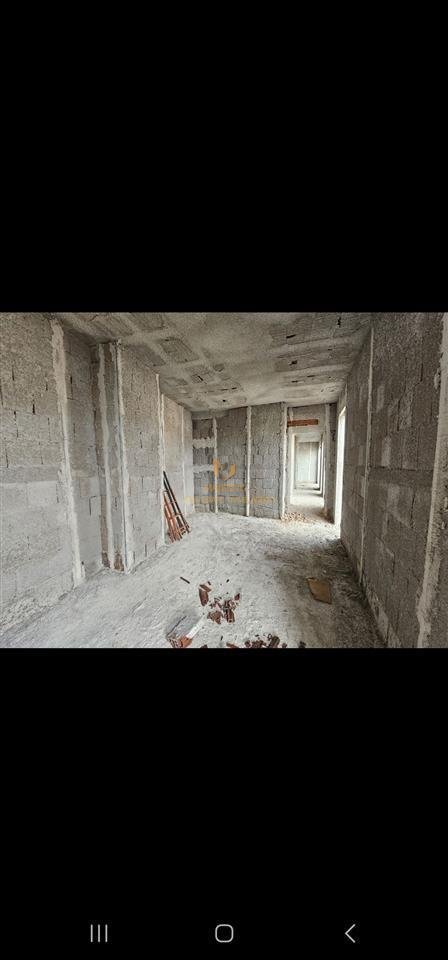 Appartamento 1+1 in Vendita a Ali Demi, Tirana - 145000€ | 98 m²