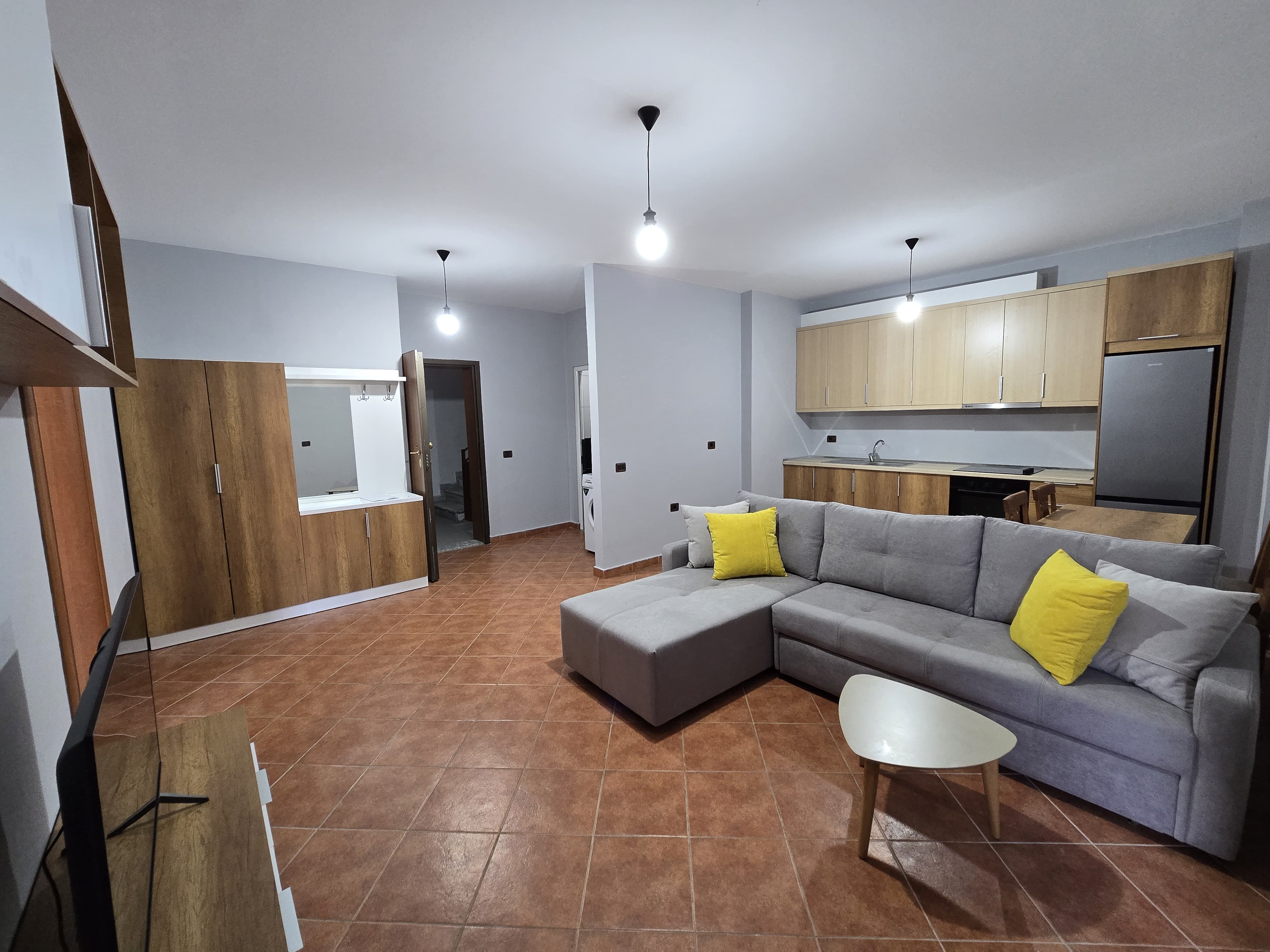 JEPET ME QERA APARTAMENT 1+1+ NE PLAZH DURRES !!
